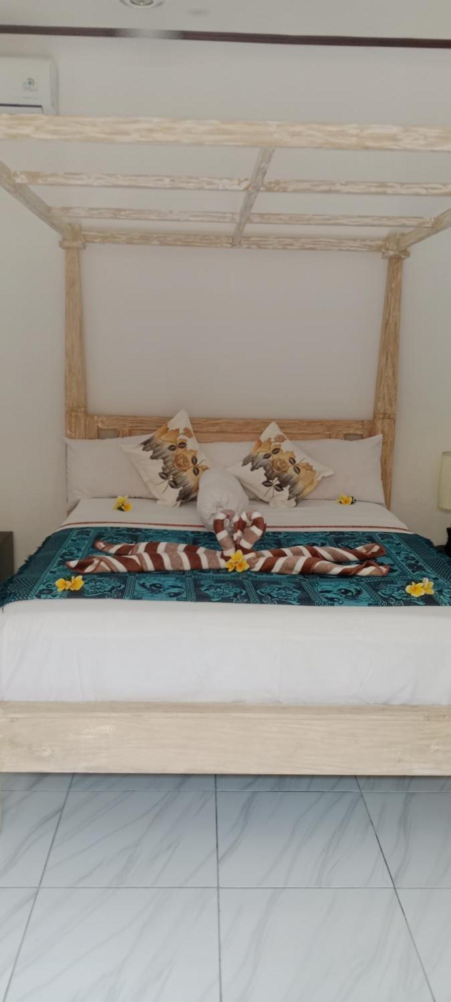 Beten Enjung Home Stay&Waroeng Amed Exterior foto